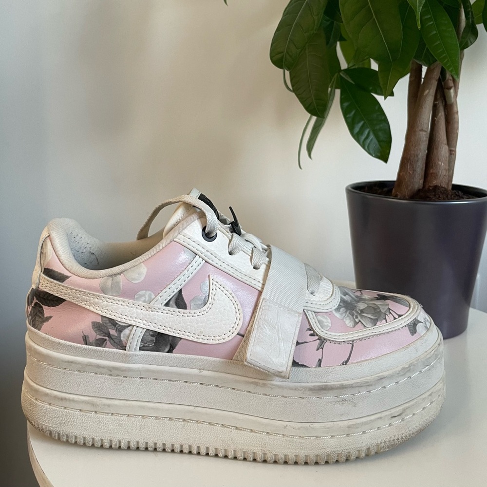 Women Size 8 Nike Vandal 2K LX Floral White Pink Platform Shoes AQ7892-100